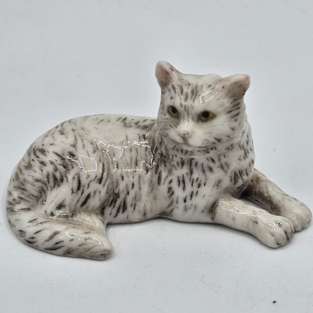VTG MBI Porcelain Miniature White Gray Kitty Kitten Cat Figurine Figure